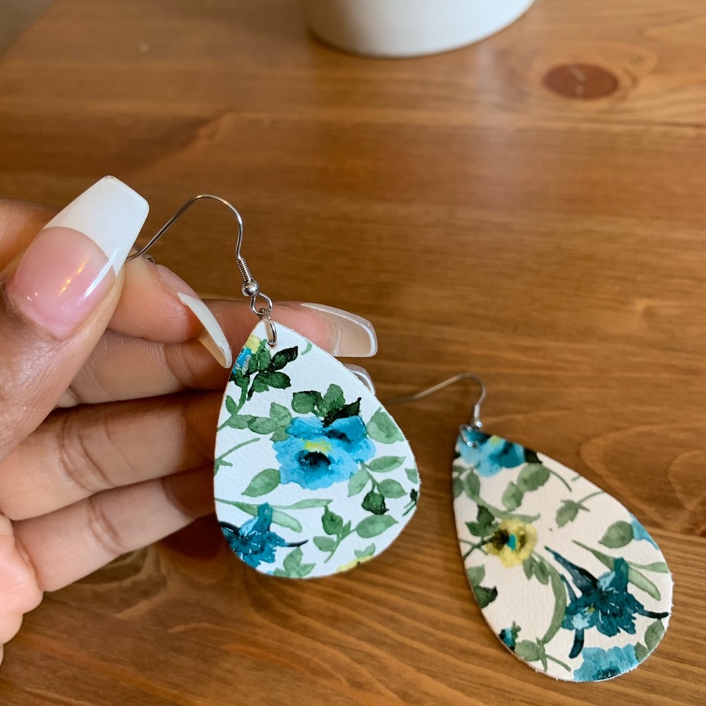 Teardrop Earrings.